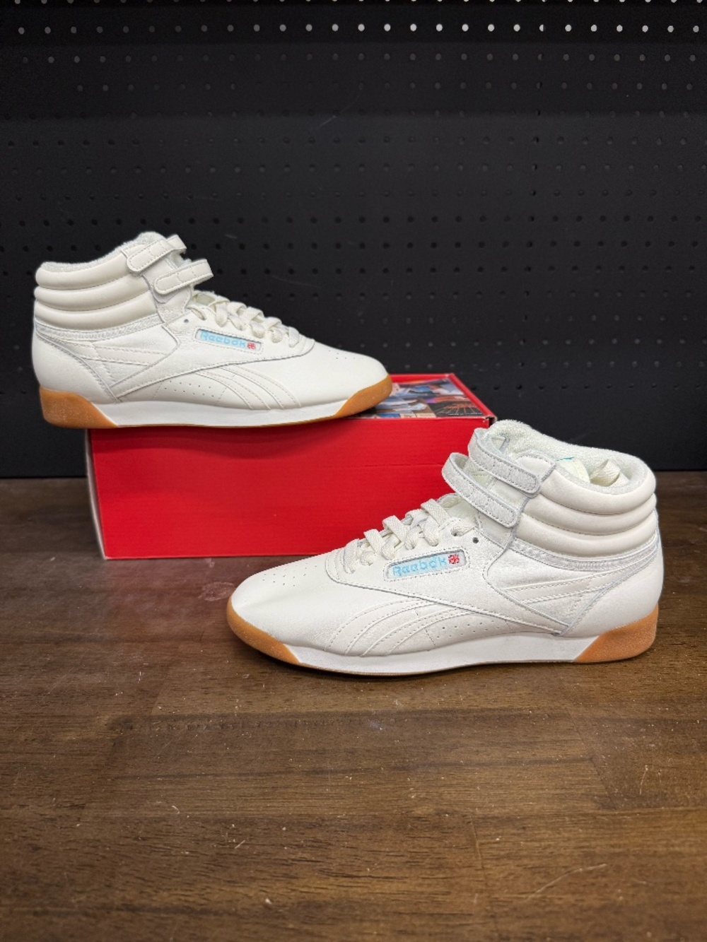 New W/ Box! Women's Reebok Freestyle High '40th Anniversary Chalk Gum' Size 10